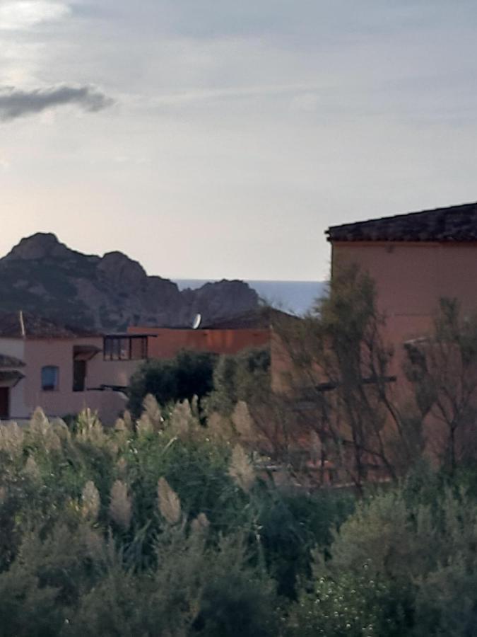 Calarossa Sardinia Apartments อิโซลา โรสซา ภายนอก รูปภาพ