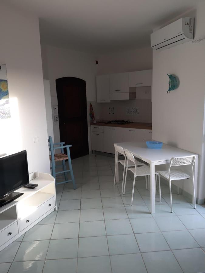 Calarossa Sardinia Apartments อิโซลา โรสซา ภายนอก รูปภาพ