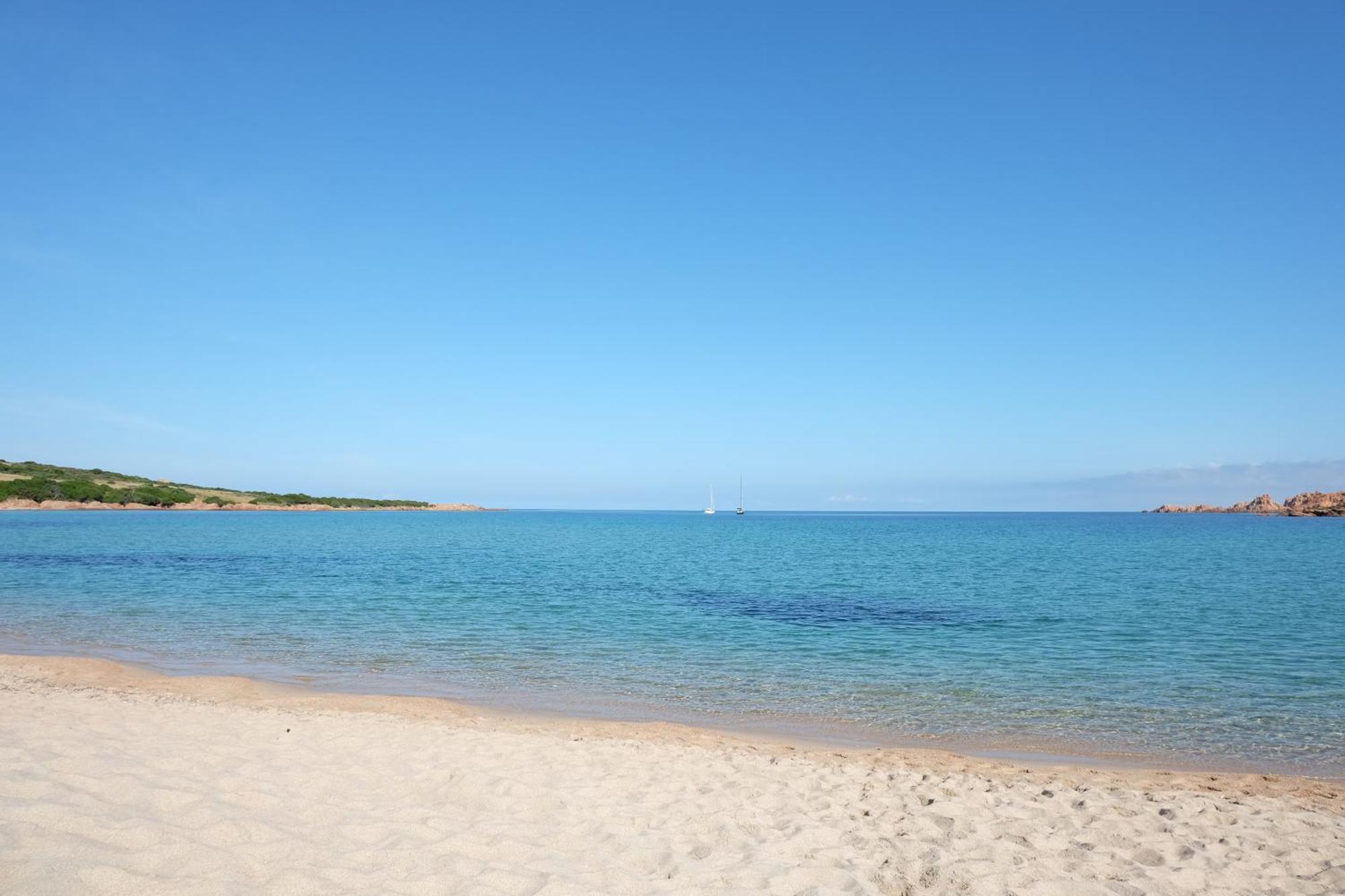 Calarossa Sardinia Apartments อิโซลา โรสซา ภายนอก รูปภาพ