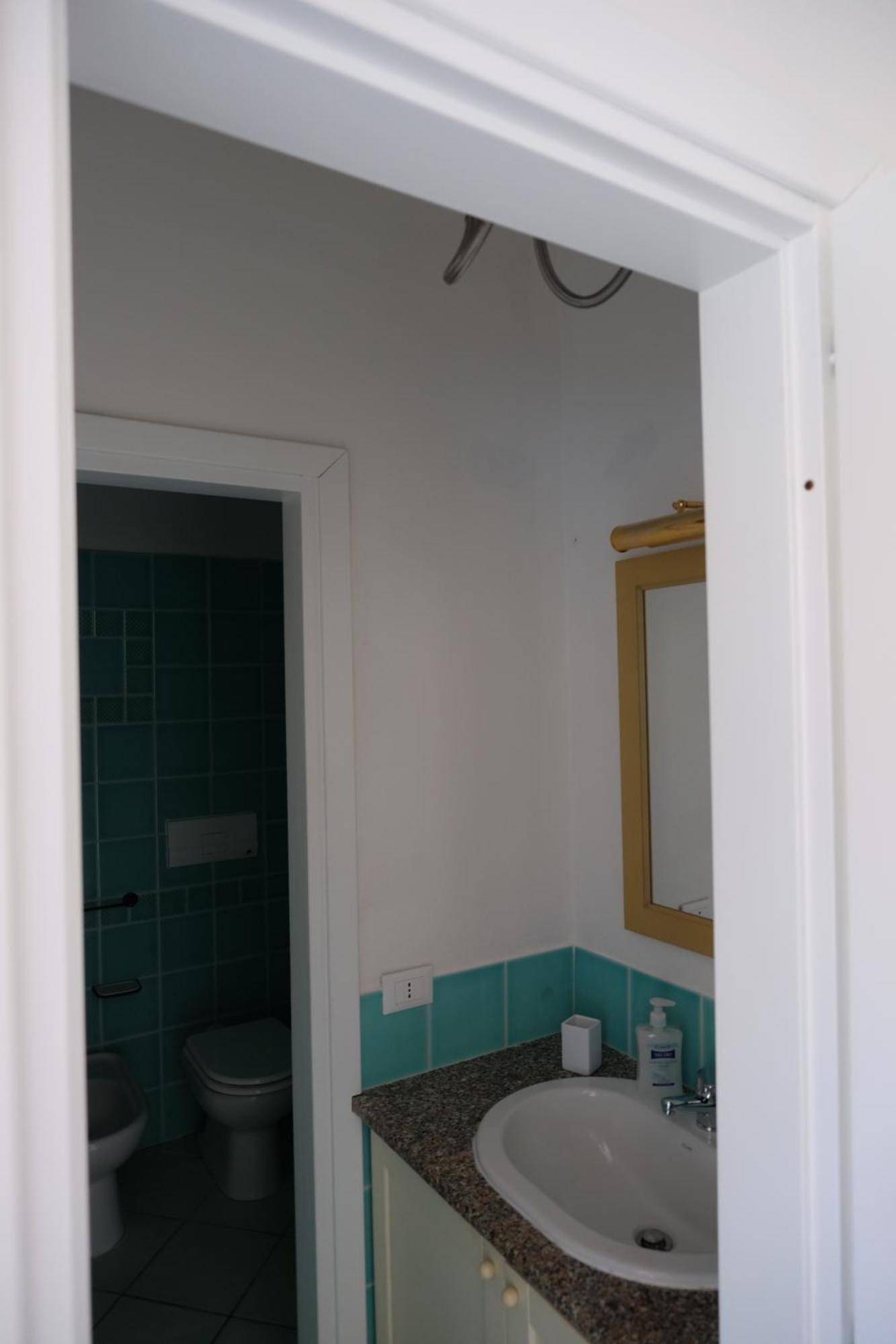 Calarossa Sardinia Apartments อิโซลา โรสซา ภายนอก รูปภาพ