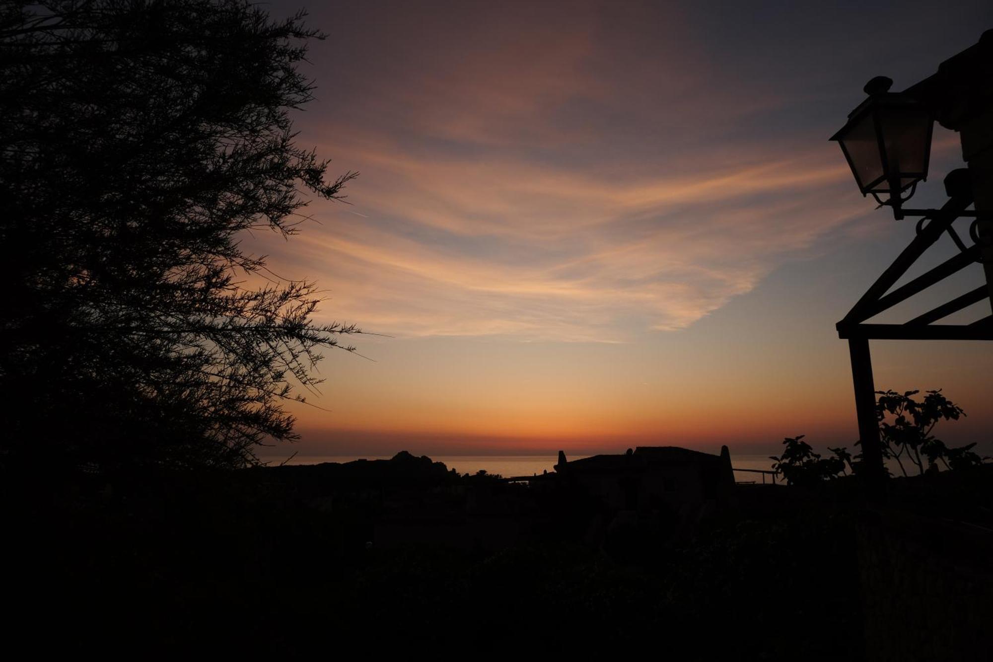 Calarossa Sardinia Apartments อิโซลา โรสซา ภายนอก รูปภาพ