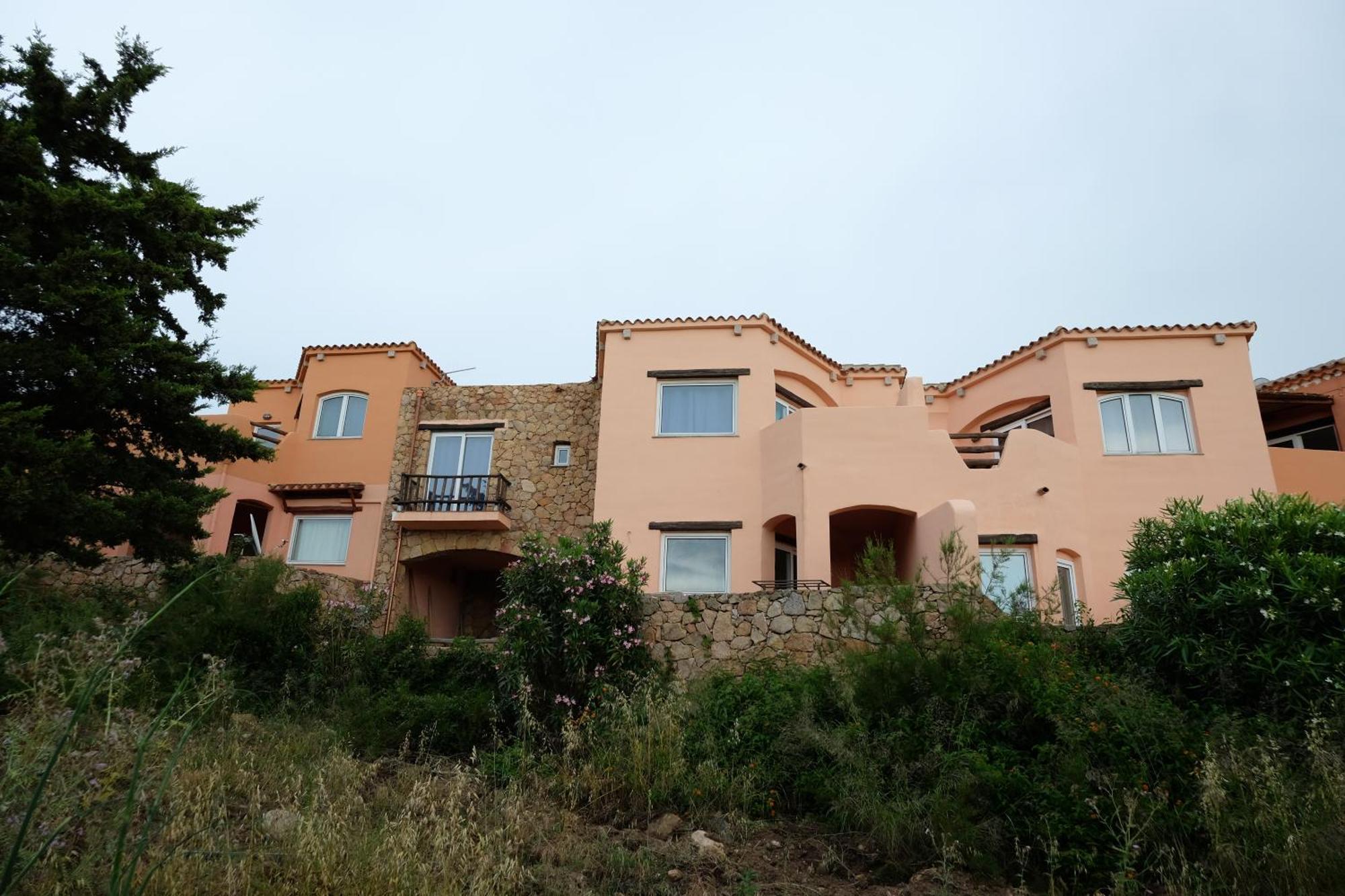 Calarossa Sardinia Apartments อิโซลา โรสซา ภายนอก รูปภาพ