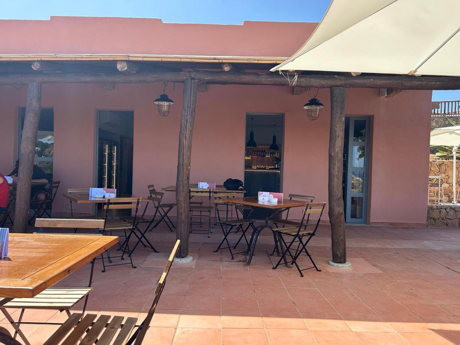 Calarossa Sardinia Apartments อิโซลา โรสซา ภายนอก รูปภาพ